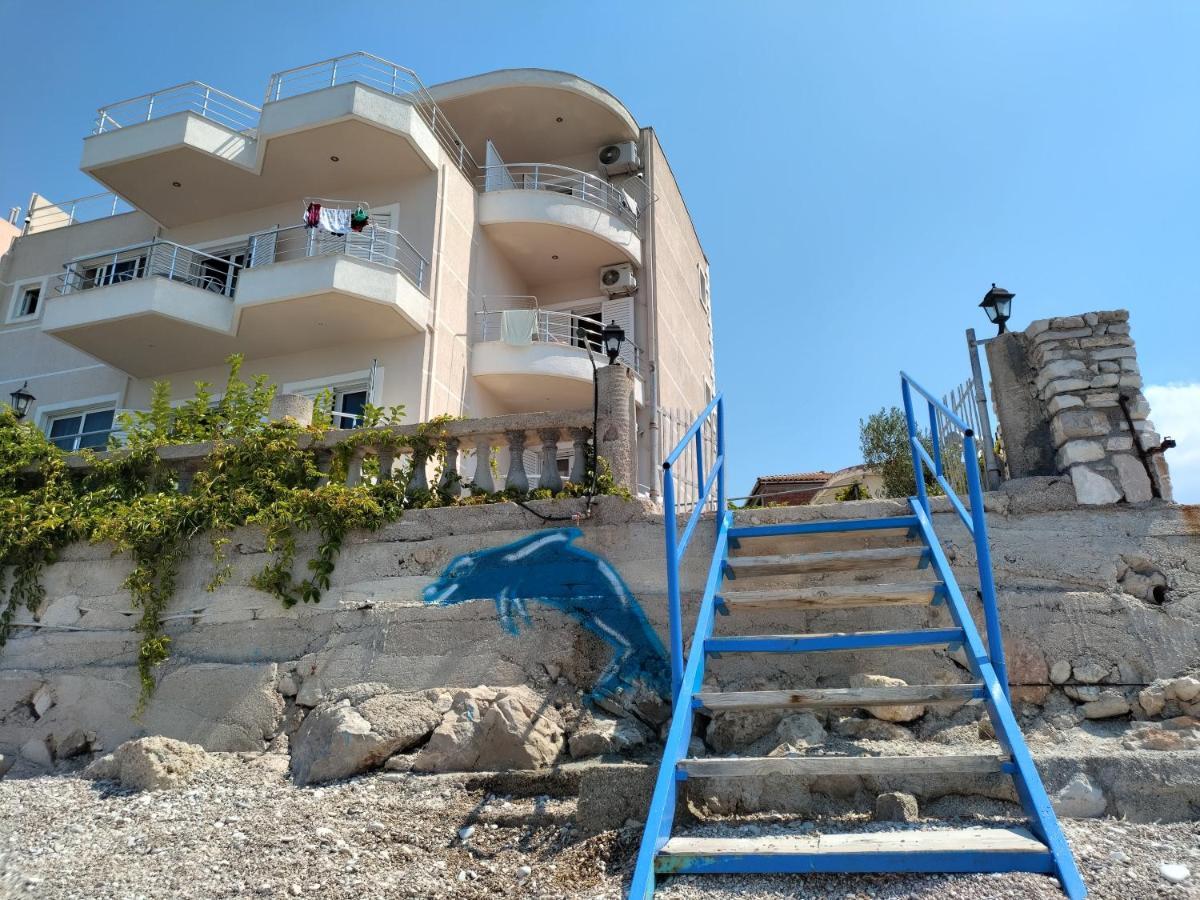 Magic Ionian Apartments & Rooms Himare Exteriör bild